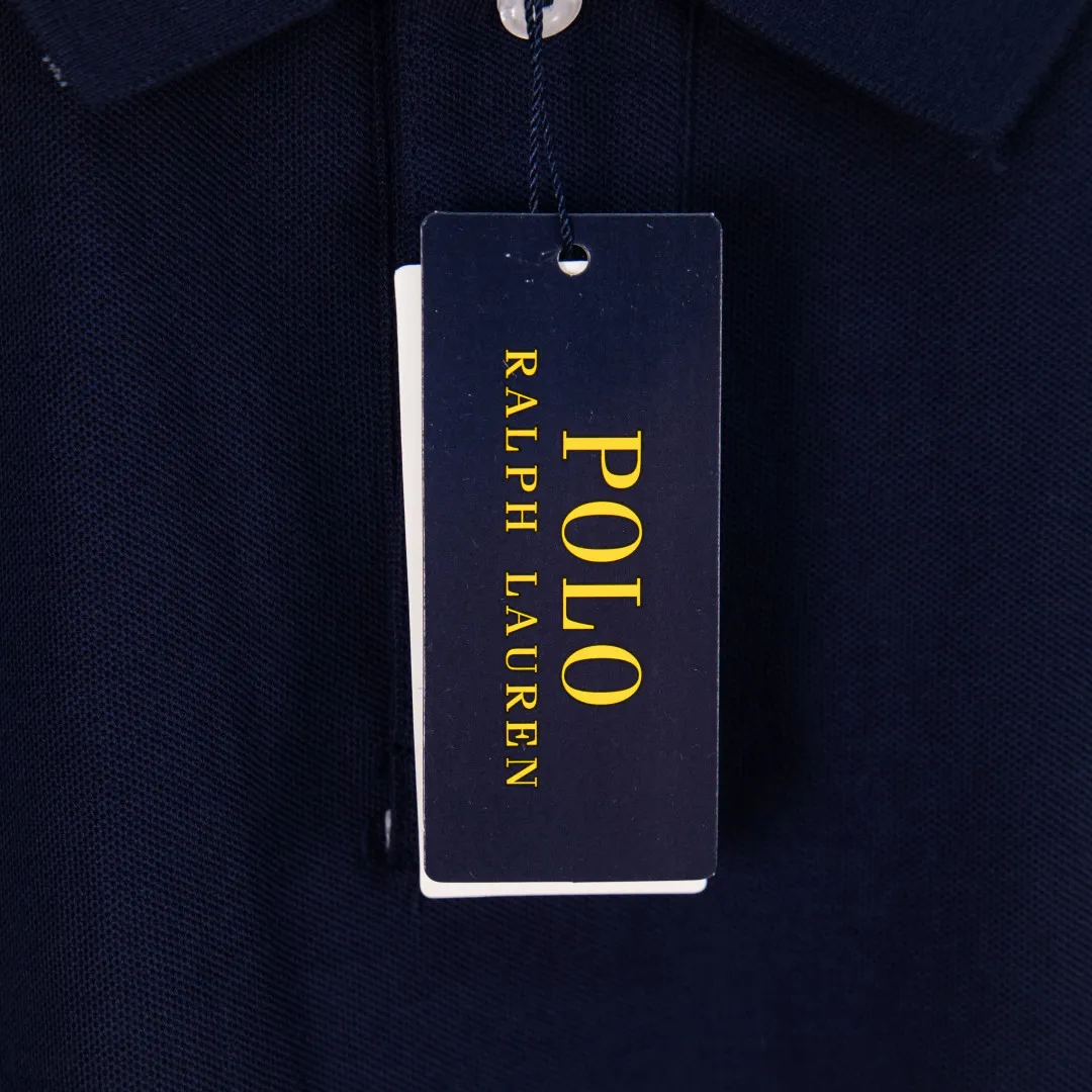 P240 zp version [exclusive supply] - Ralph Lauren/Ralph Lauren classic four-season basic three-dimensional Malaysian LOGO-No. 3 armband solid color long-sleeved POLO shirt - original version of the same 220g heavy double-sided pique cotton ✅ - three-dimensional Malaysian embroidery white background pearlescent buttons ✅ - placket chiffon film professional processing ✅ -Ralph Lauren classic Malaysian logo Polo｜Unlock the British retro sports style Made of 220g heavyweight double-sided piqué cotton to create a straight silhouette. The iconic Malaysian embroidery logo interprets American origin. The solid color system can easily control formal and casual scenes. Color: white black label pink blue label gray blue label black white label black red label navy blue red label Size: S M L XL Number: WW10727